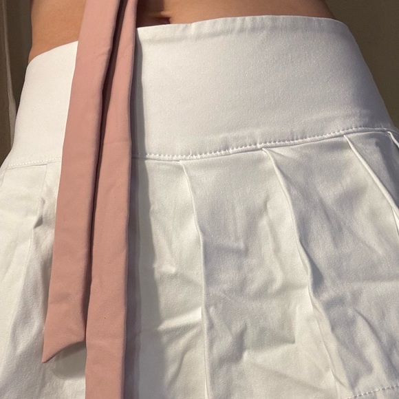 Garage white tennis skort - Picture 3 of 4